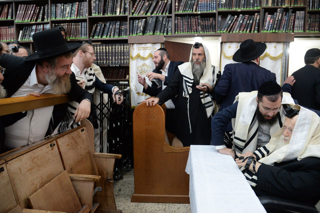 ערב יום הדין: הגר"ח קנייבסקי סיים חצי ש"ס