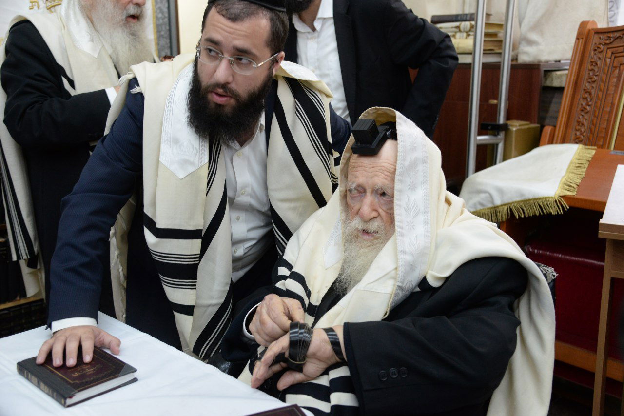 ערב יום הדין: הגר"ח קנייבסקי סיים חצי ש"ס