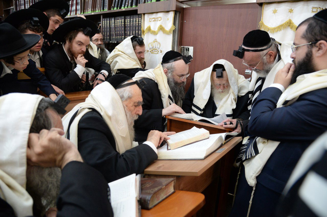 ערב יום הדין: הגר"ח קנייבסקי סיים חצי ש"ס