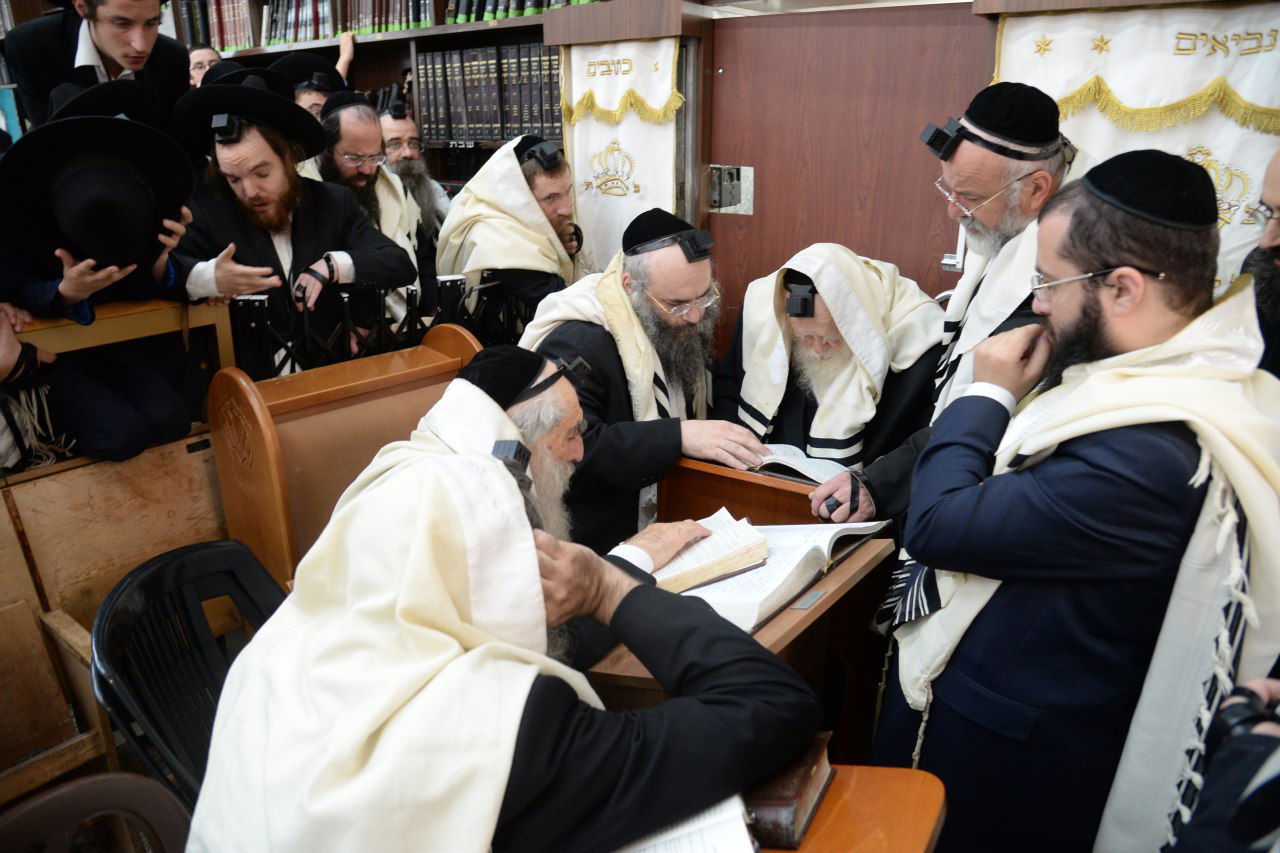 ערב יום הדין: הגר"ח קנייבסקי סיים חצי ש"ס