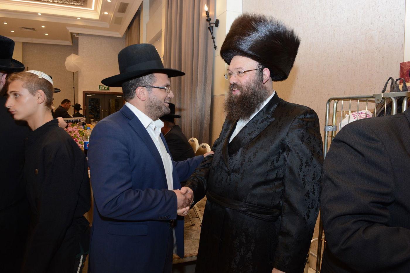 איש הפרסום החרדי בירמץ את בנו • גלריה