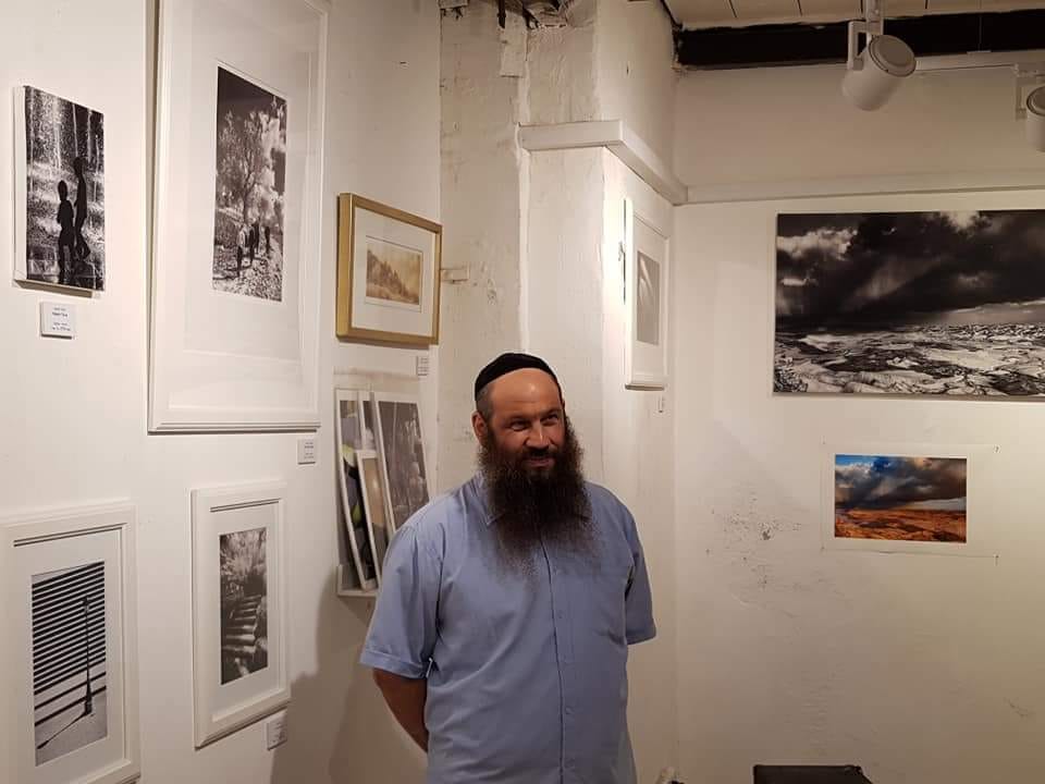 ומתוק האור..