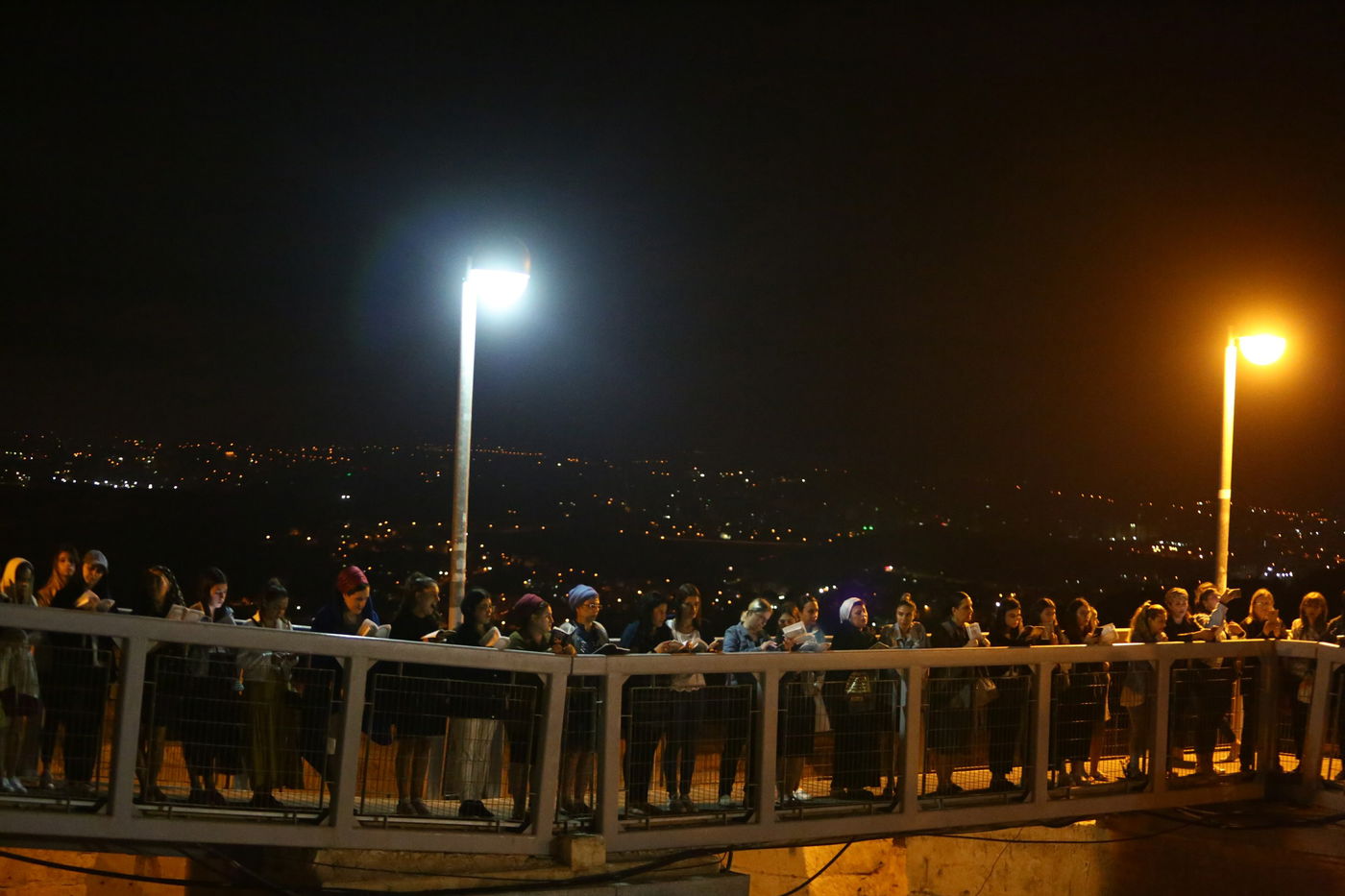 סליחות עם הרב שלום ארוש, בן סנוף וקובי פרץ • צפו