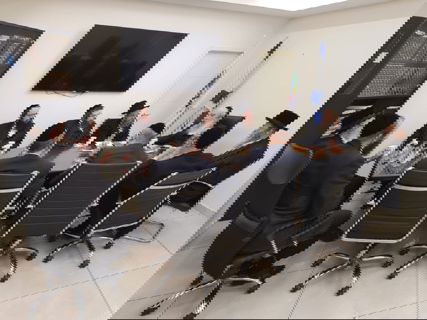 ישיבת ההיערכות בלשכת זייברט, היום