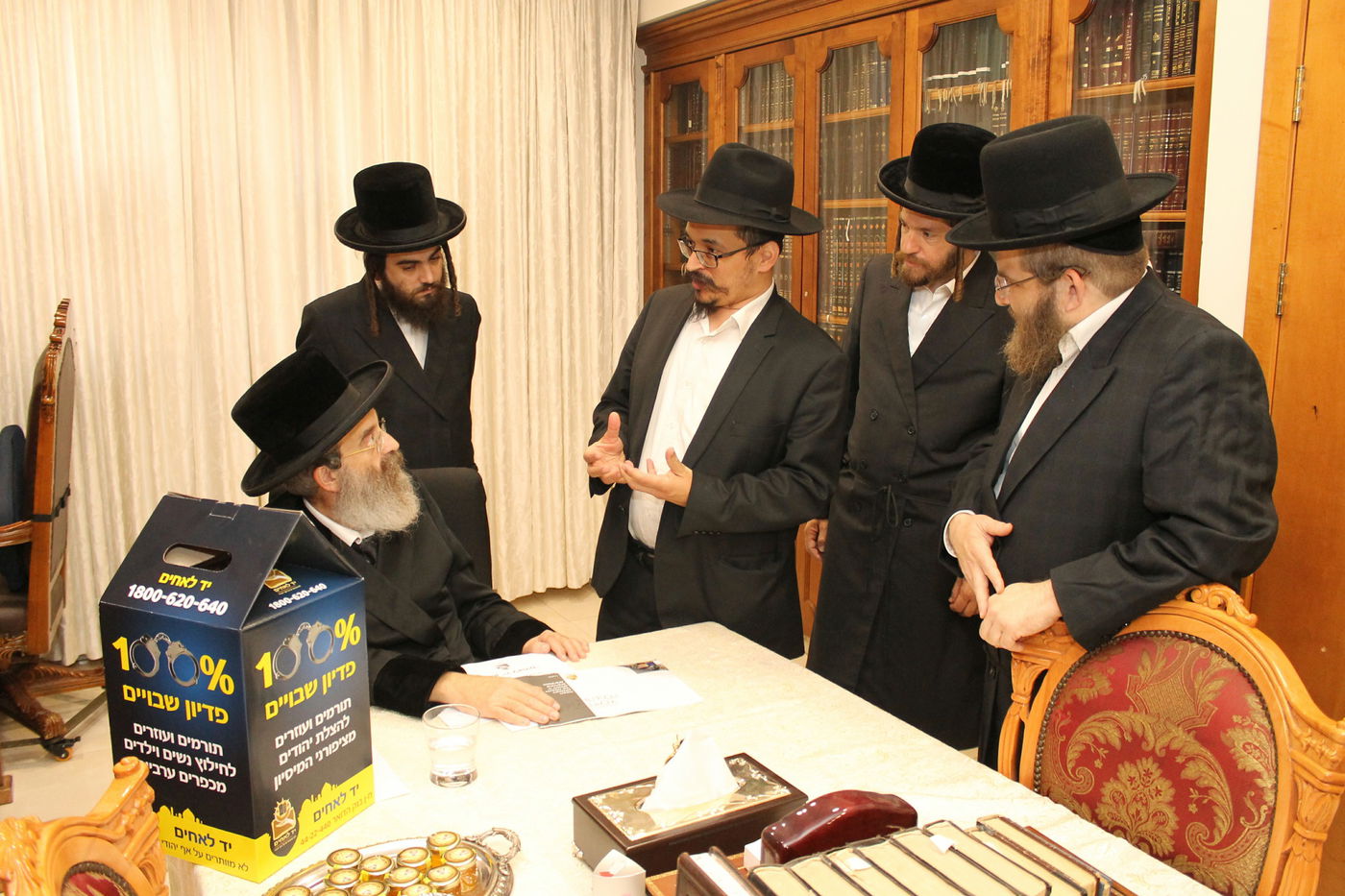 מצוות פדיון שבויים על ידי גדולי ישראל