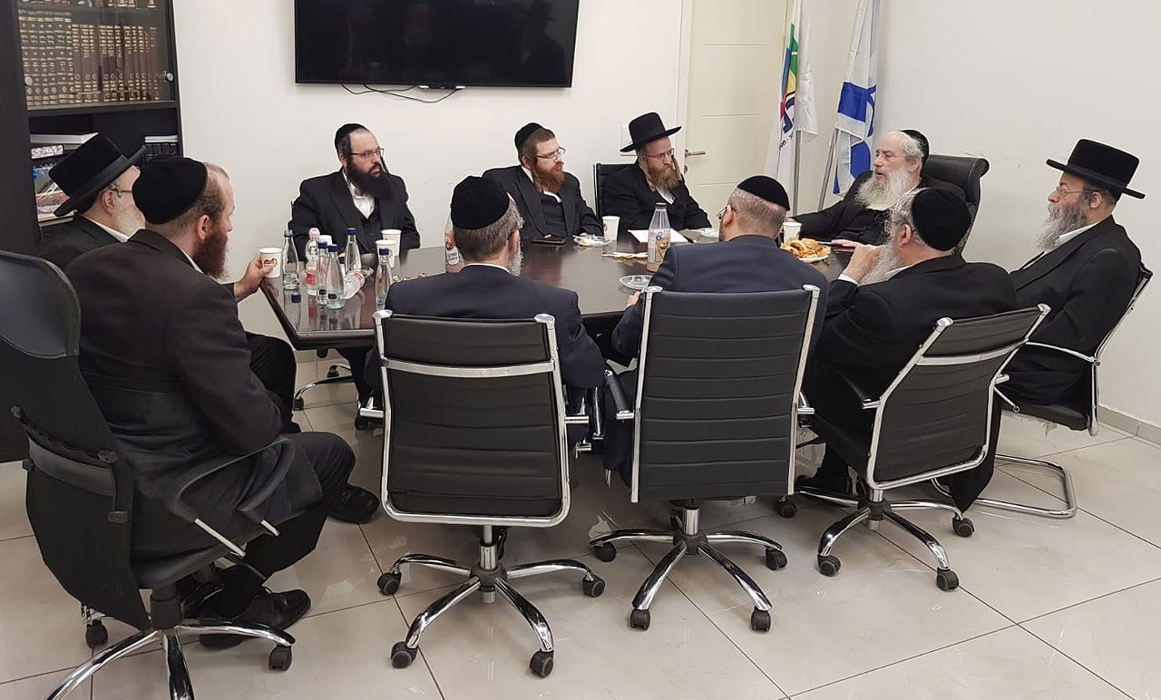 ישיבת ההיערכות בעיריית בני ברק