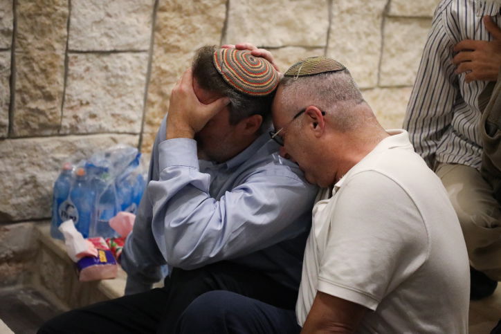 אביו ואחיו של ארי הי"ד