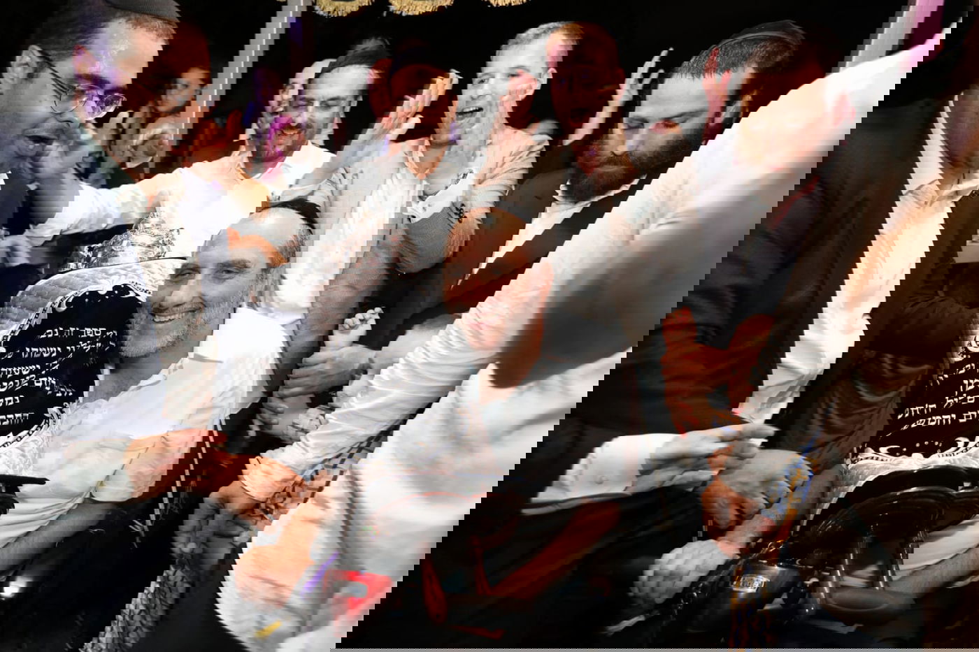 הכנסת ספר התורה שריגשה את בני ברק • תיעוד