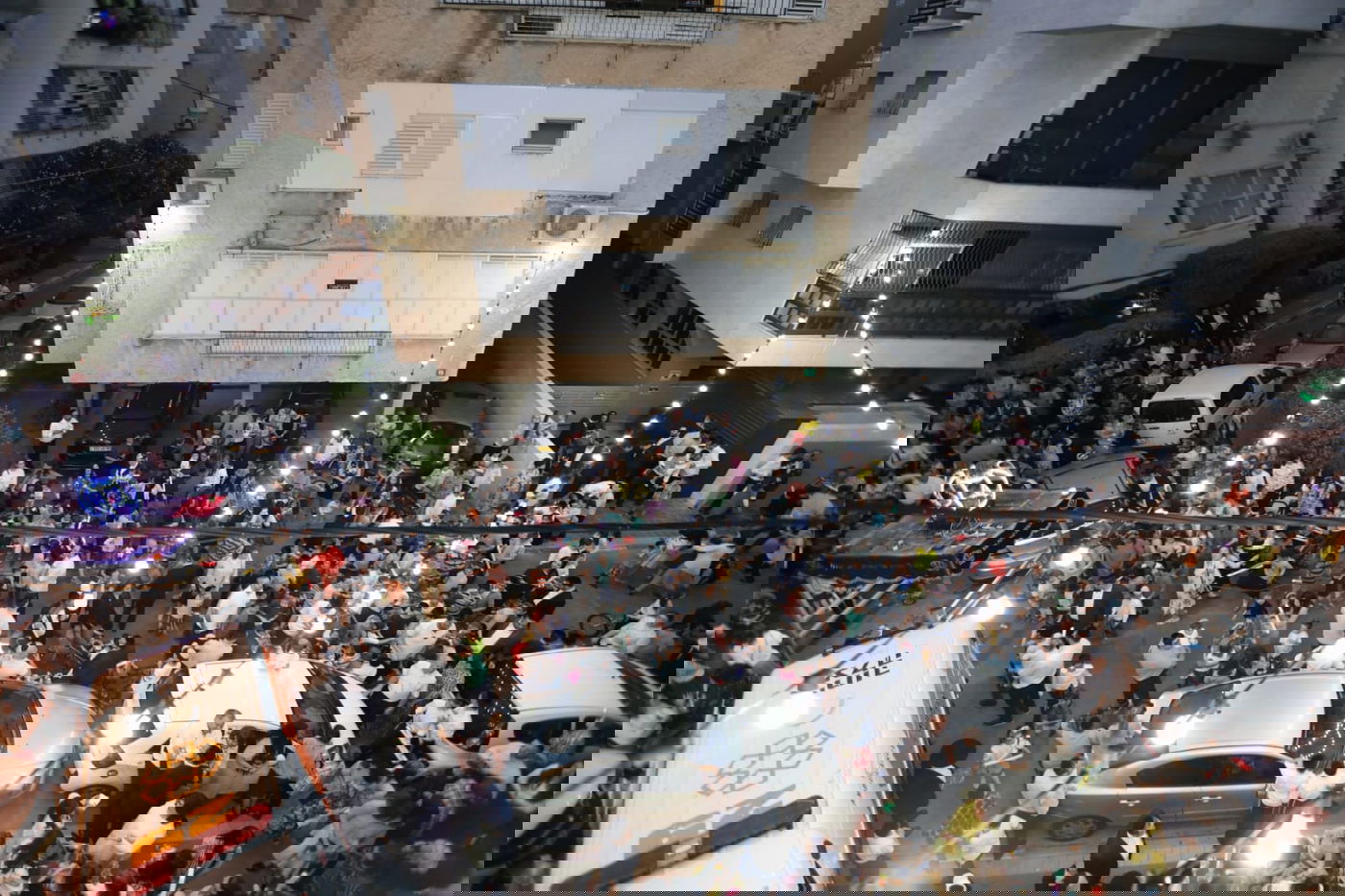 הכנסת ספר התורה שריגשה את בני ברק • תיעוד