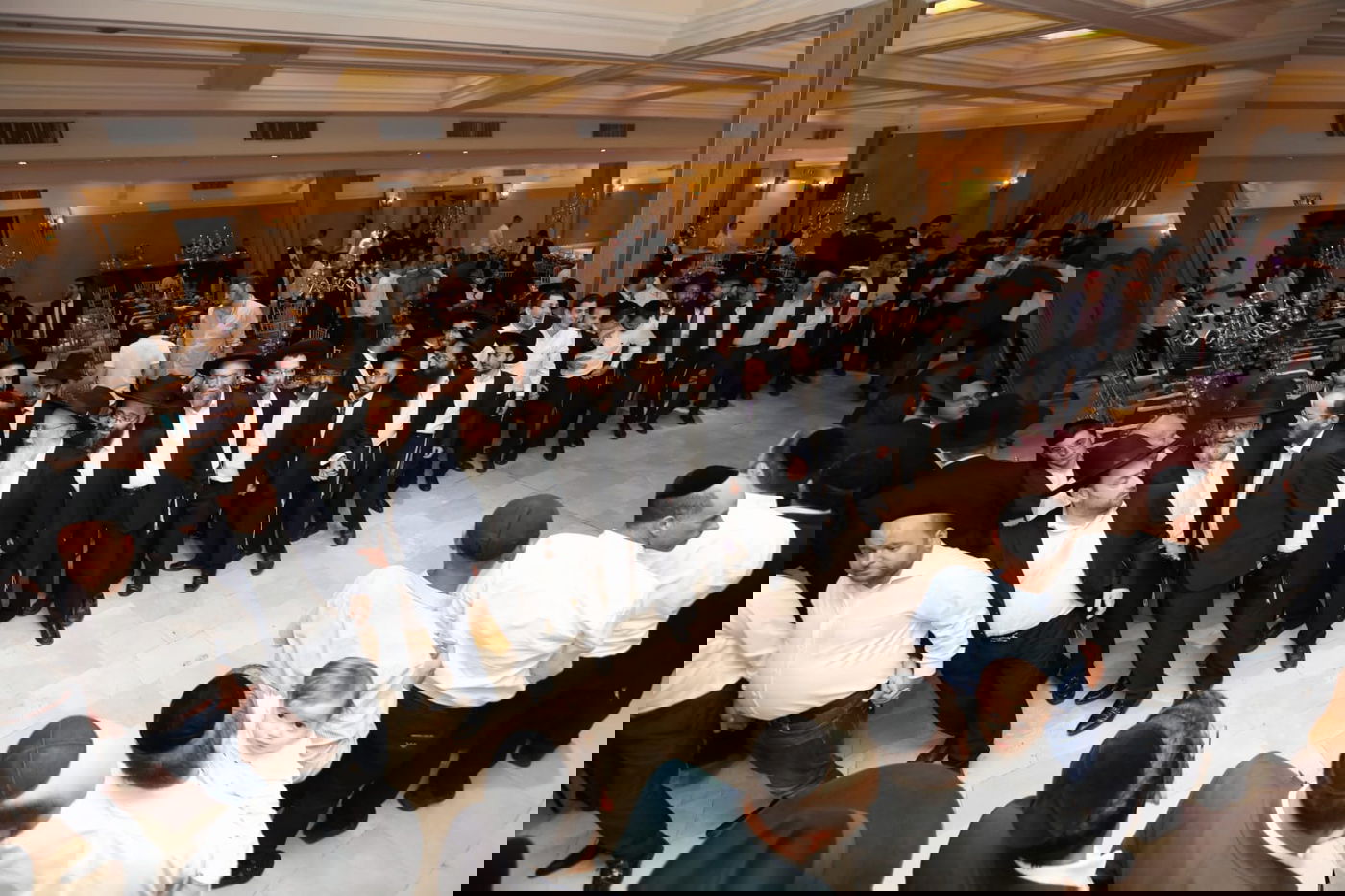 הכנסת ספר התורה שריגשה את בני ברק • תיעוד