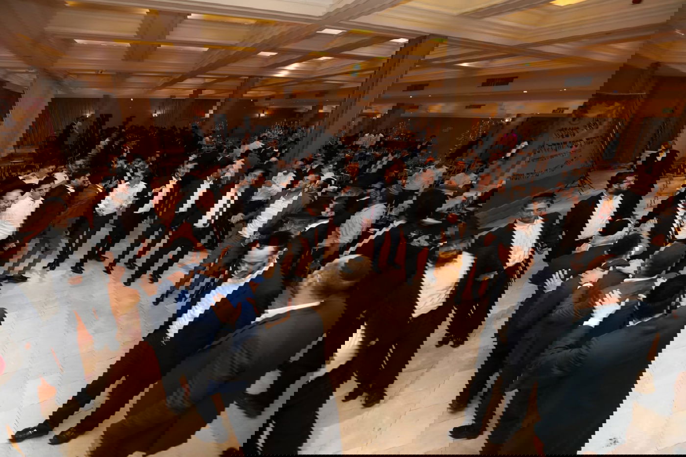 הכנסת ספר התורה שריגשה את בני ברק • תיעוד