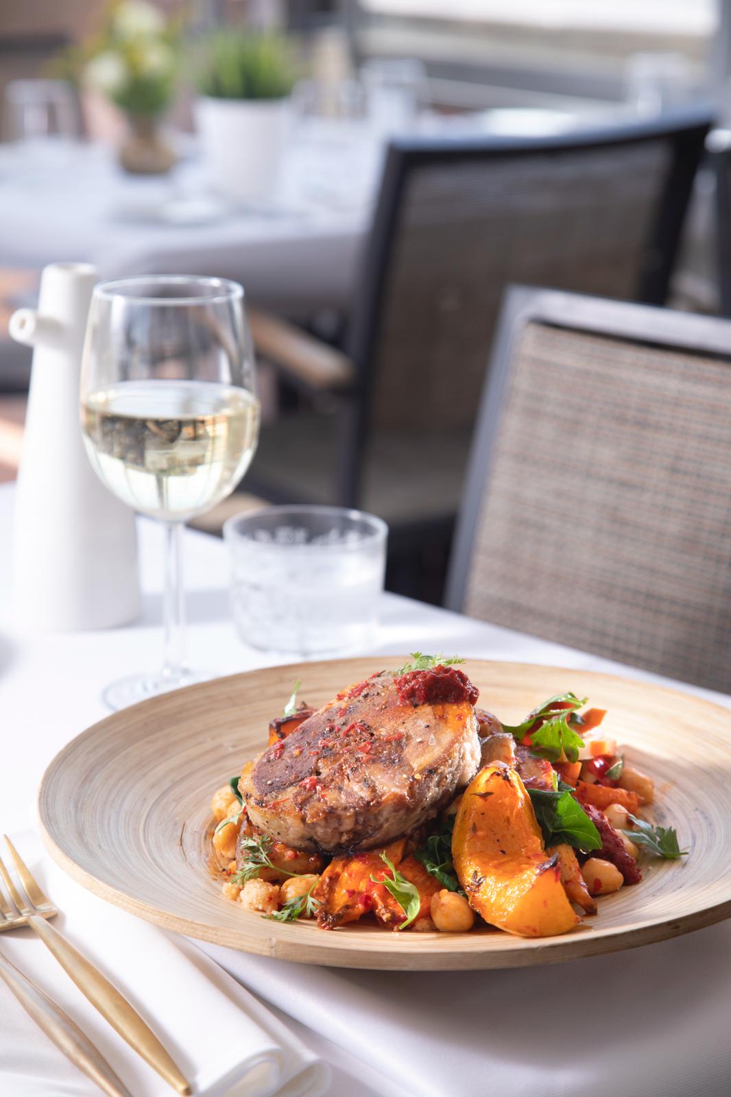 חוה"מ סוכות: מסעדה על גג מלון גני ירושלים