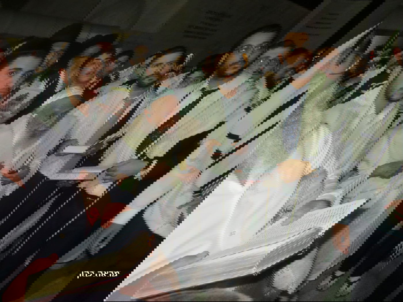 הגר"ש כהן והגר"ש בעדני בריקוד צאת כיפור