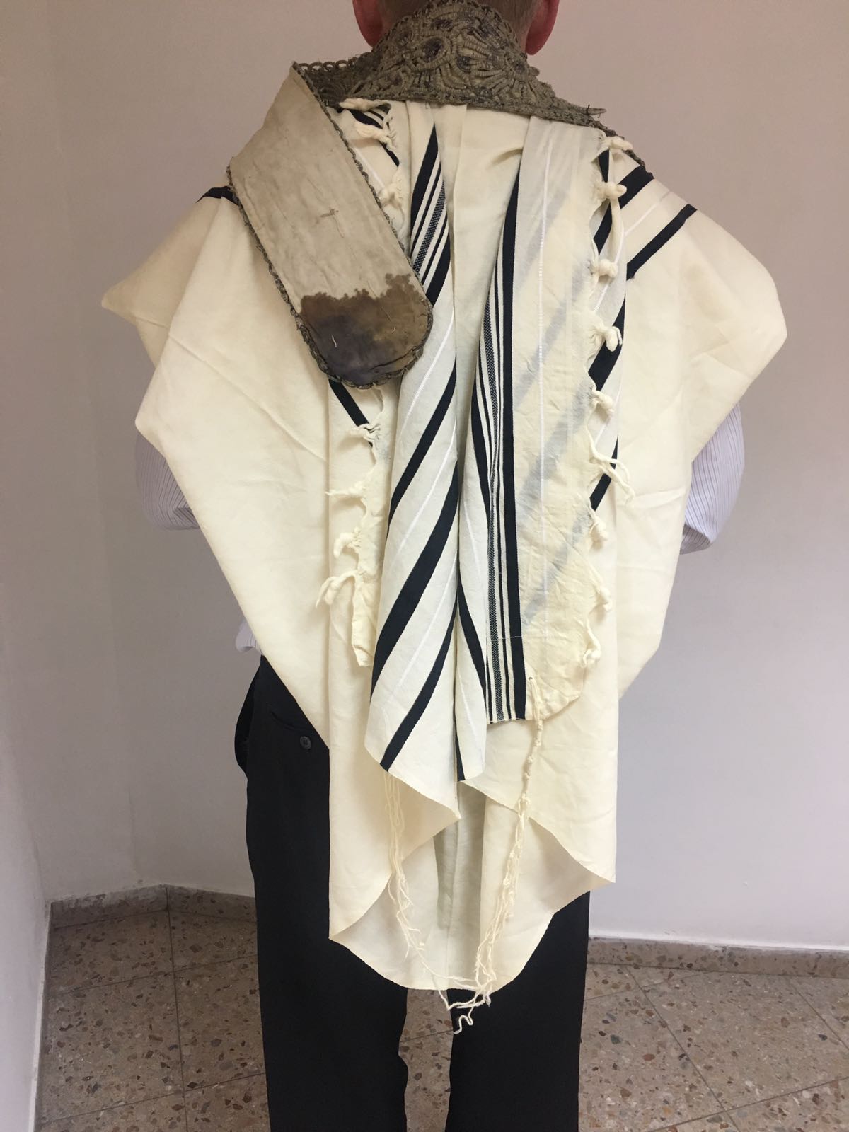 נמצאה עטרת הטלית בה התעטפו יהודים בגטו לודז' ביום כיפור