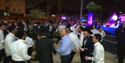 שמחת בית השואבה בדרום תל אביב. צפו