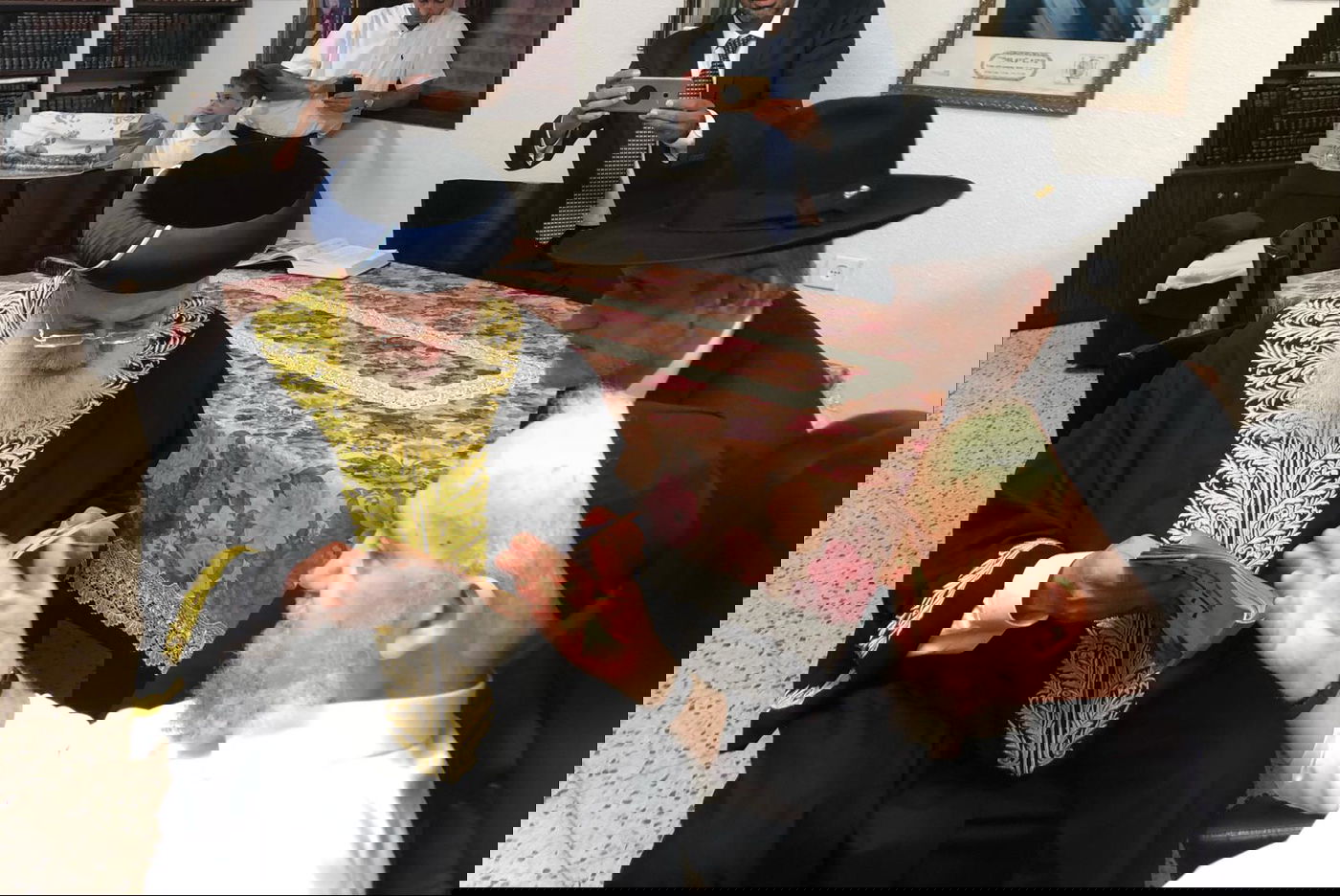 הגר"ש עמאר ביקר במעונו של הגר"מ מאזוז