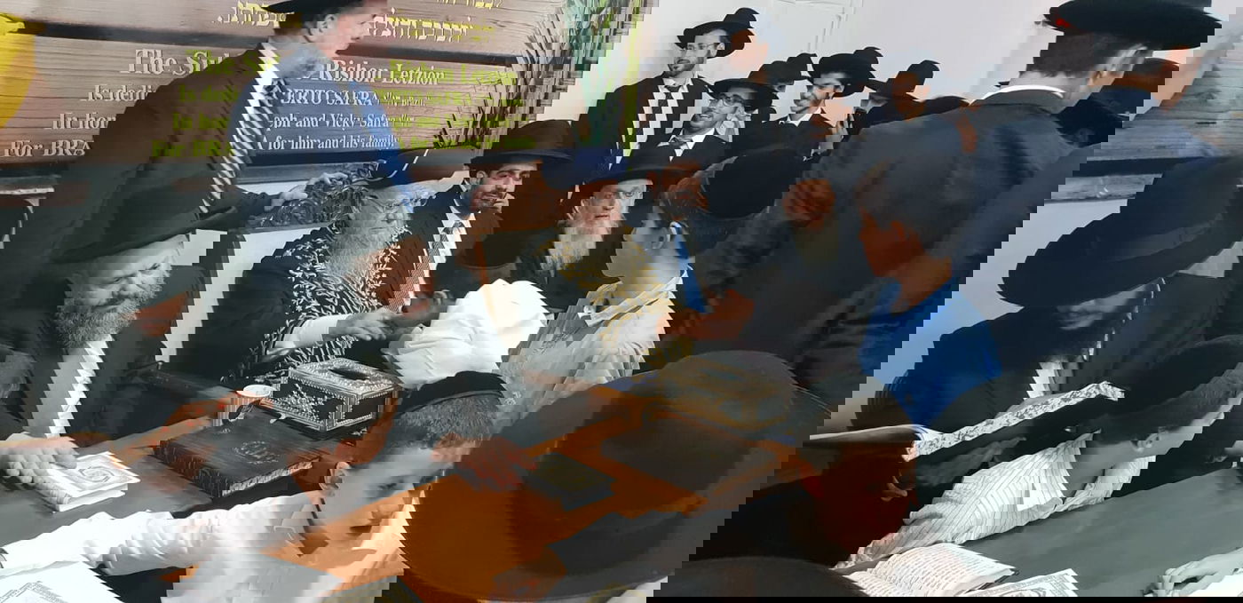 חג הסוכות במעונו של זקן הראשונים לציון