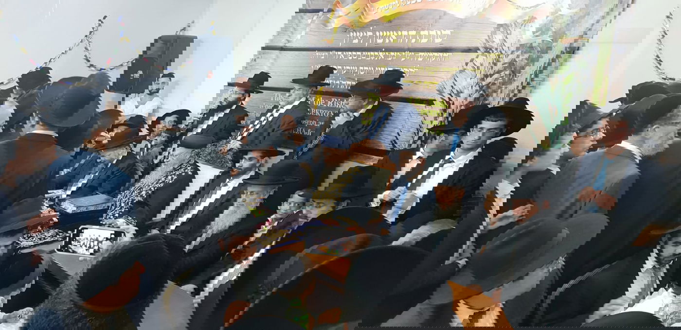 חג הסוכות במעונו של זקן הראשונים לציון