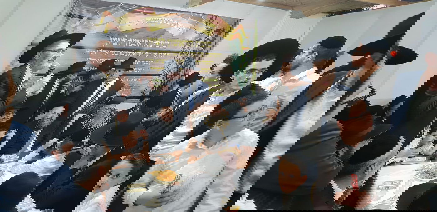 חג הסוכות במעונו של זקן הראשונים לציון