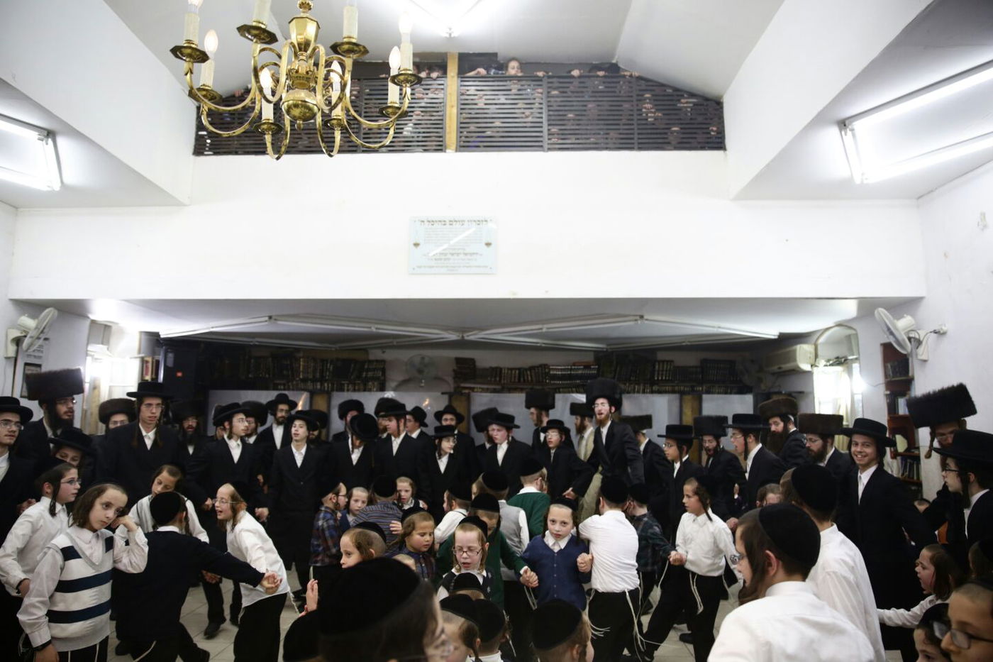 תיעוד: שמחת בית השואבה ב"אהל שרה"