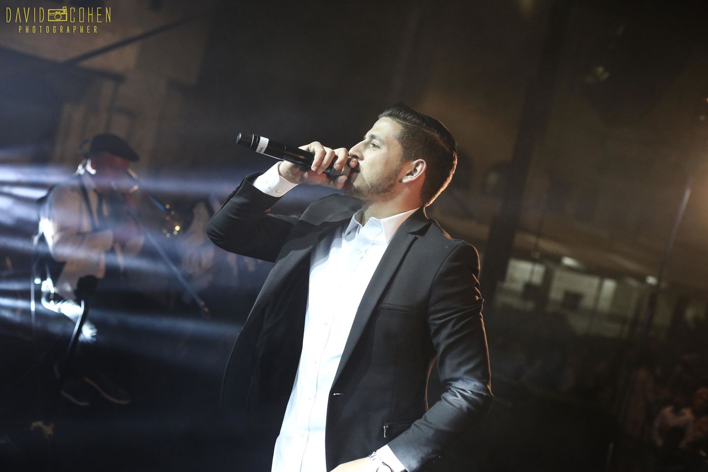 צפת: חמישה זמרים בשמחת בית השואבה