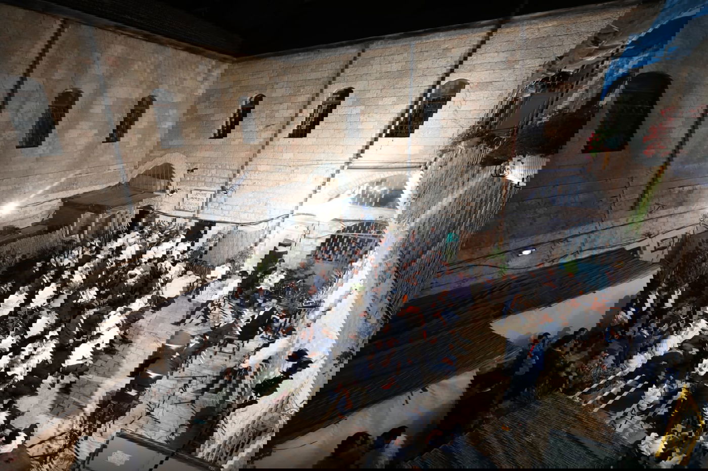 קנין דעת: זיץ ליל הושענה רבה עם רולי דיקמן, נתנאל מנת ומיילך קאהן • צפו