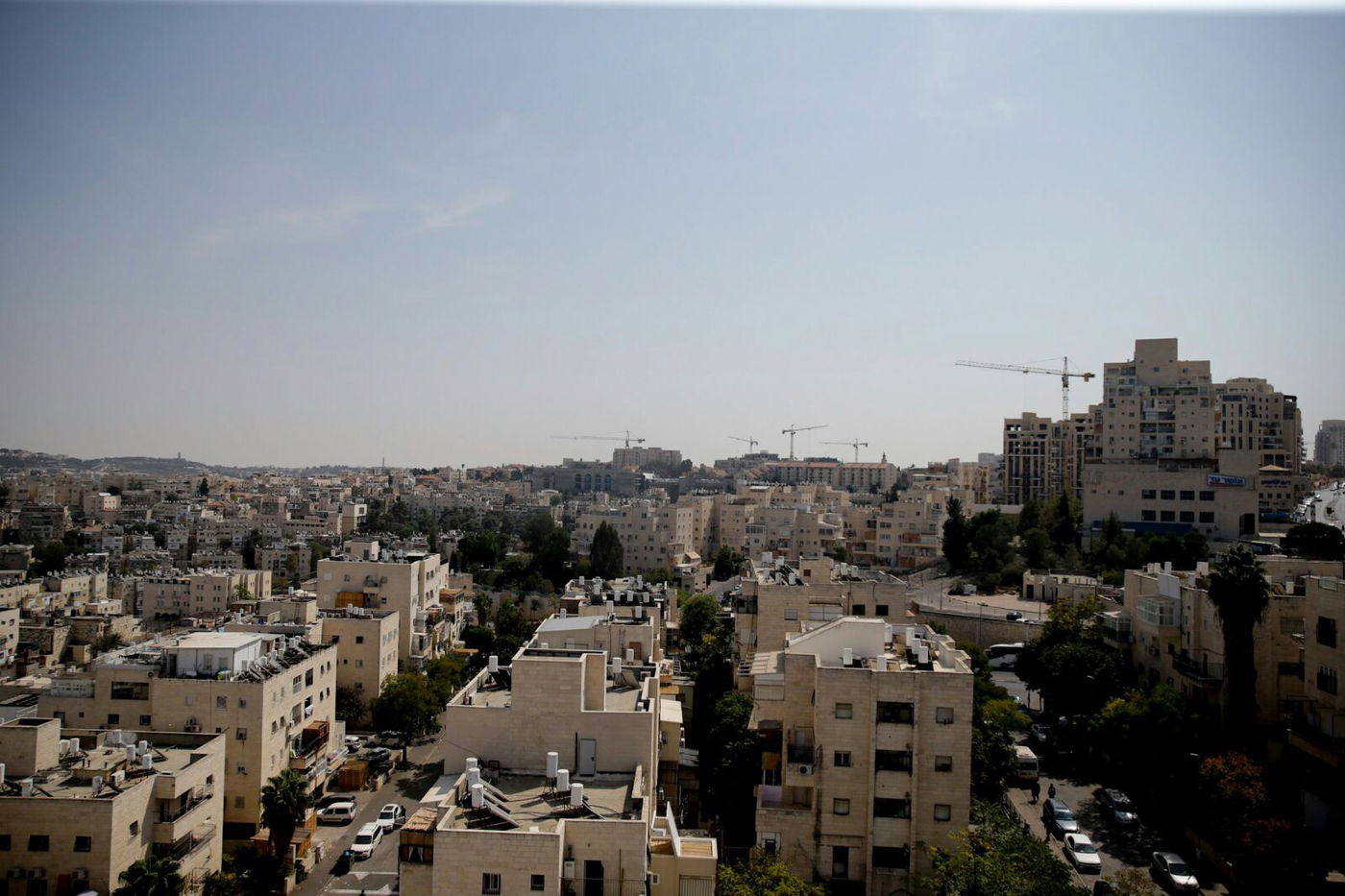 ירושלים - מגג בית המדרש של בעלזא. צפו