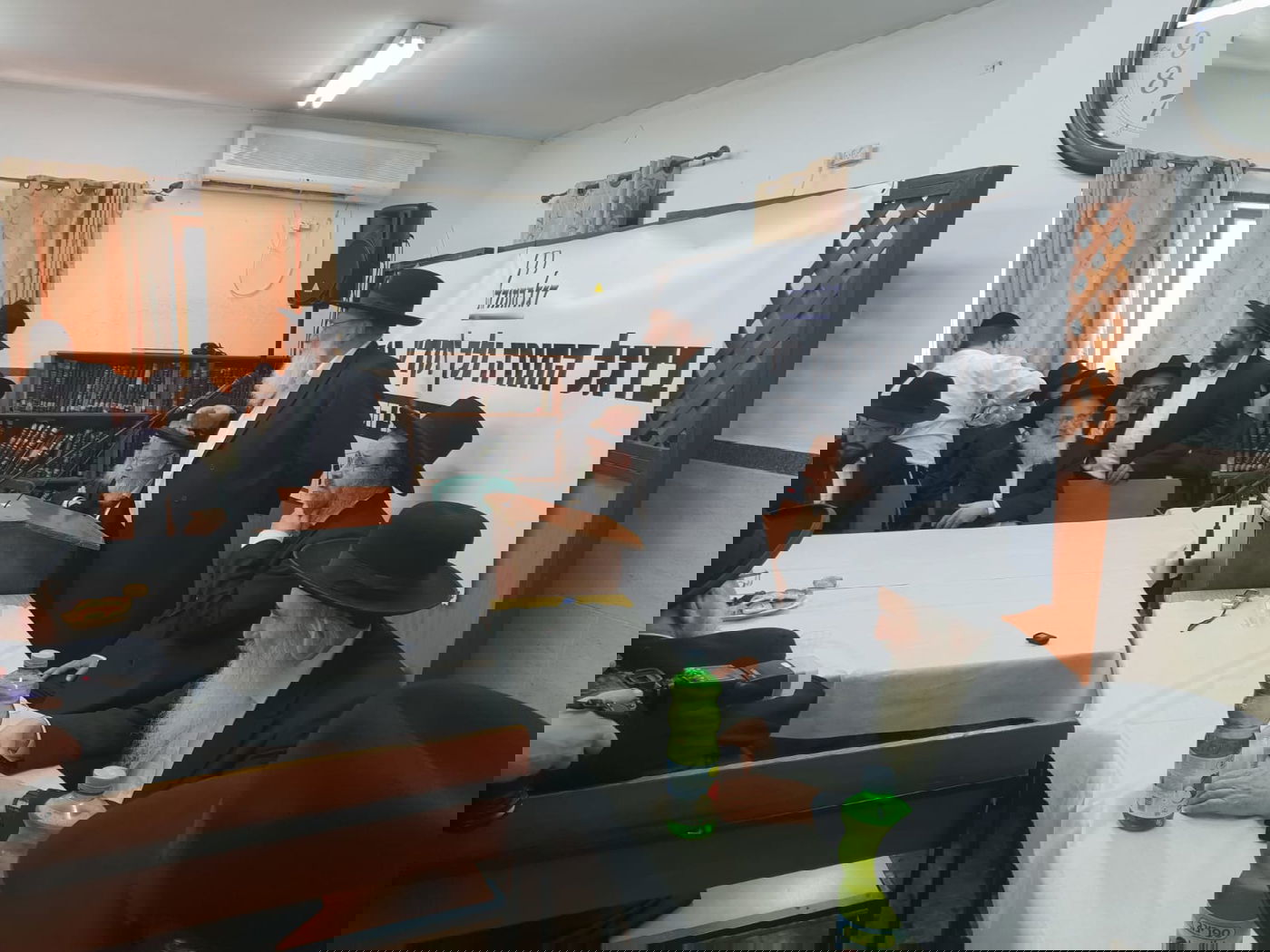 נאום התוכחה: "לנו אסור להביע דעה, אנו בעלי מחלוקת?"