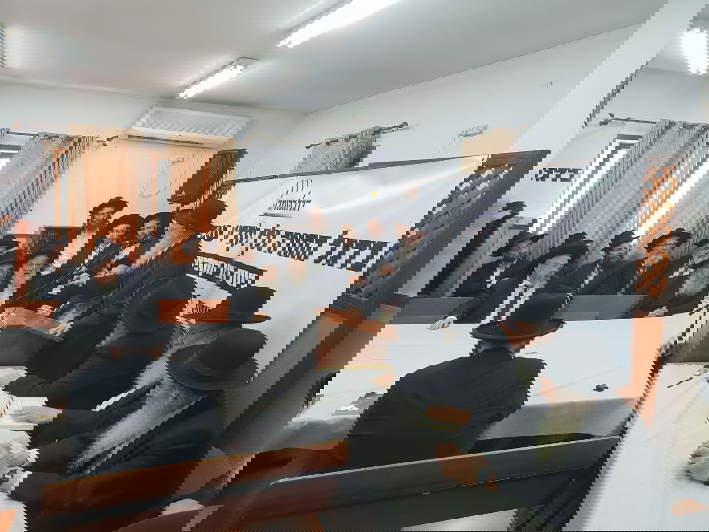 נאום התוכחה: "לנו אסור להביע דעה, אנו בעלי מחלוקת?"