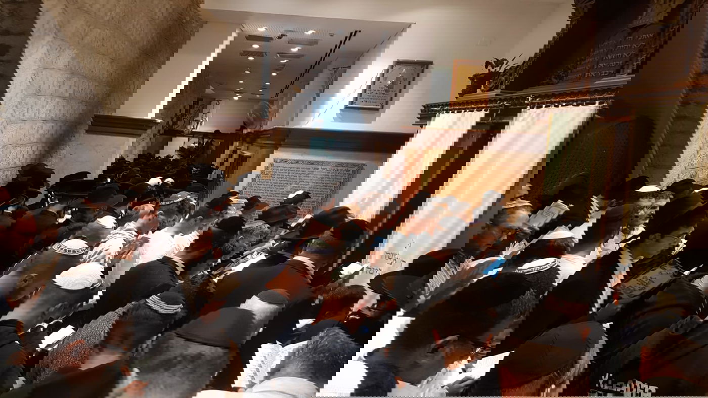 מהסליחות עד ההקפות: חגי תשרי בלעלוב