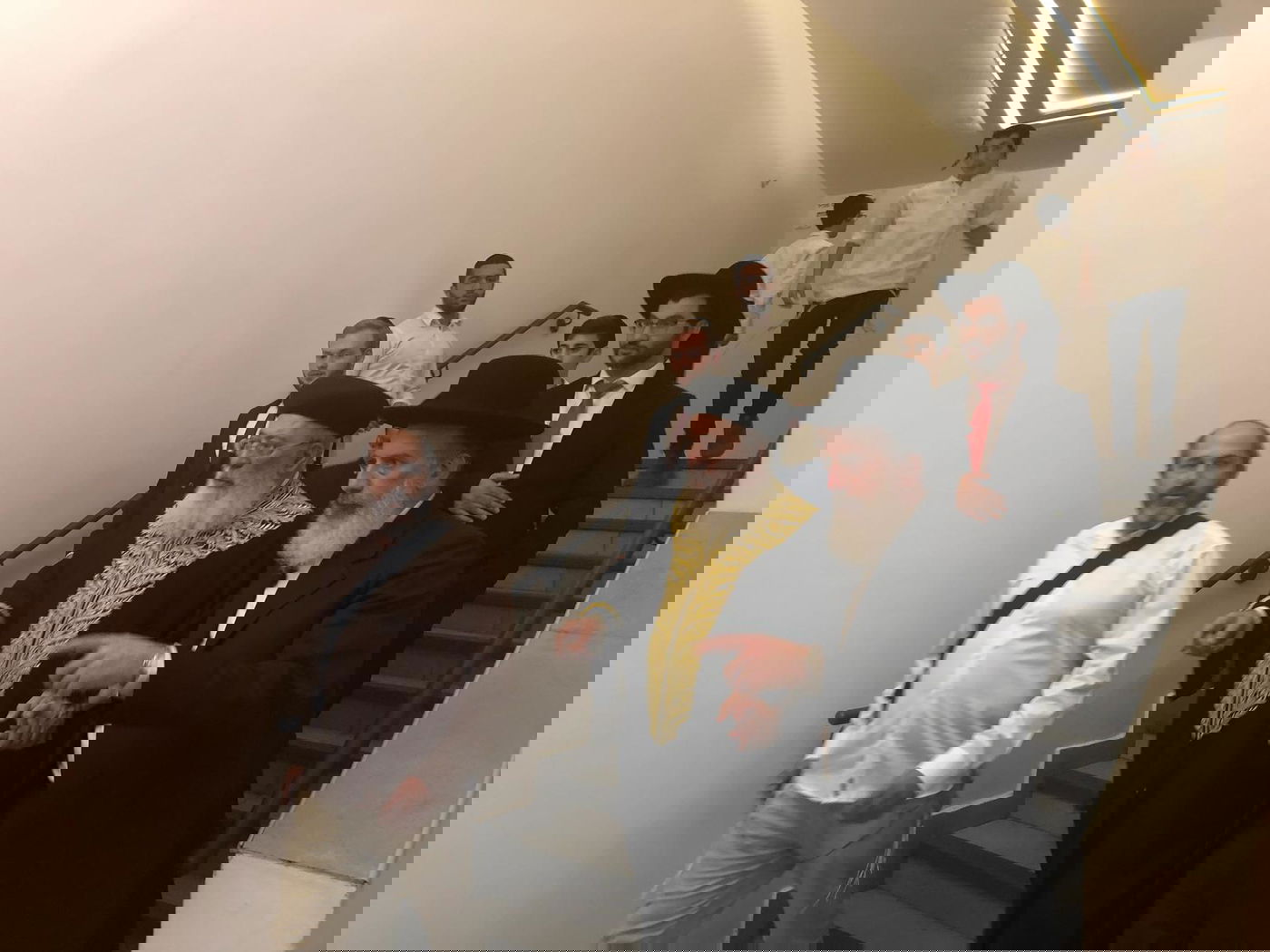 מאחורי המחיצות: הפגישה של הראשון לציון הגר"ש עמאר ויוסי דייטש