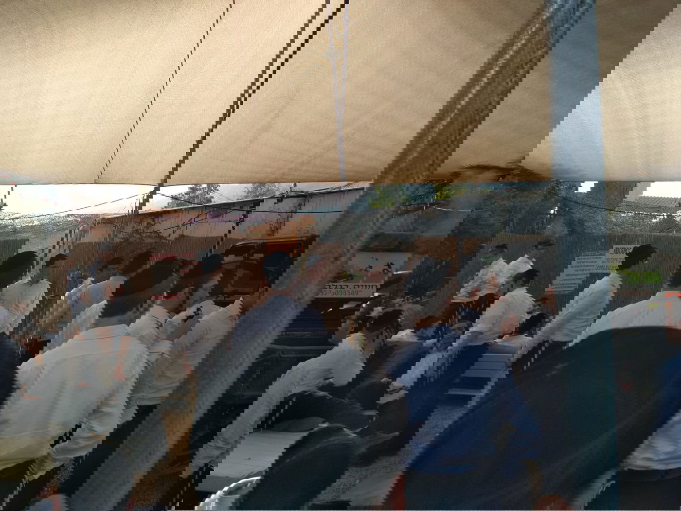 הטיול של בני הישיבות: שחרית ביער ופיינטבול