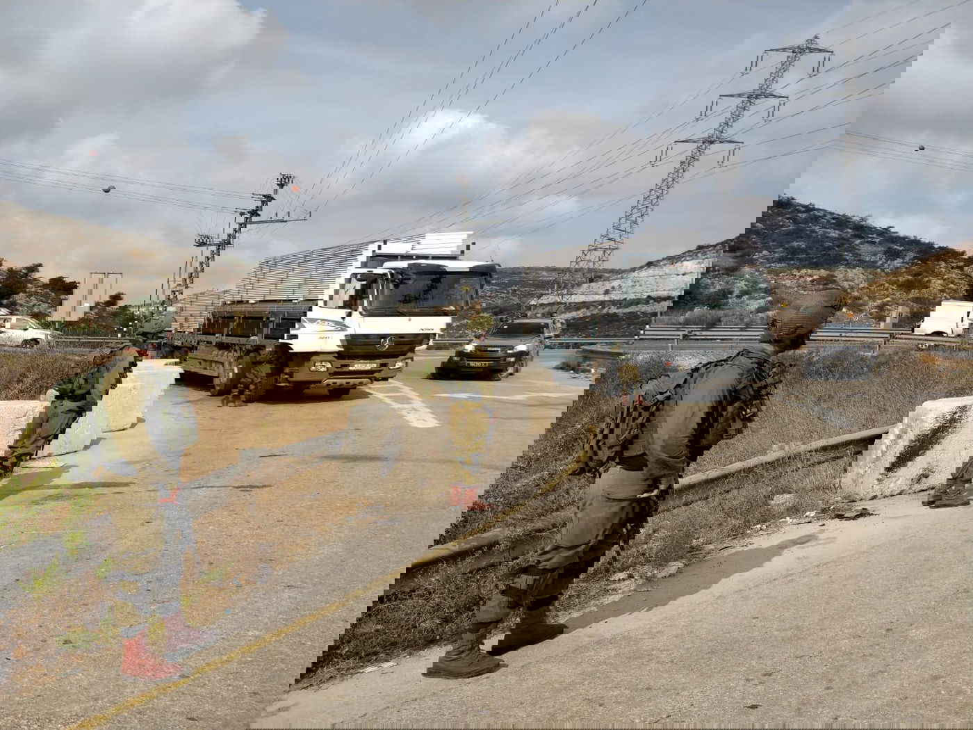 הפיגוע בברקן: גבר ואישה נרצחו • צפו בהימלטות המחבל