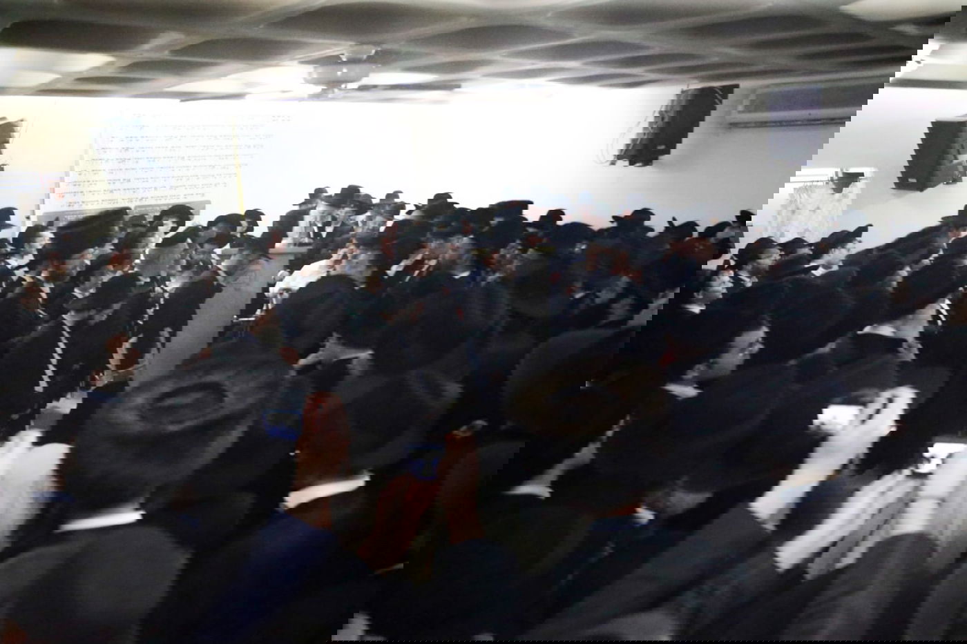 המונים בהלווית בנו של מרן הגרי"ש אלישיב זצ"ל