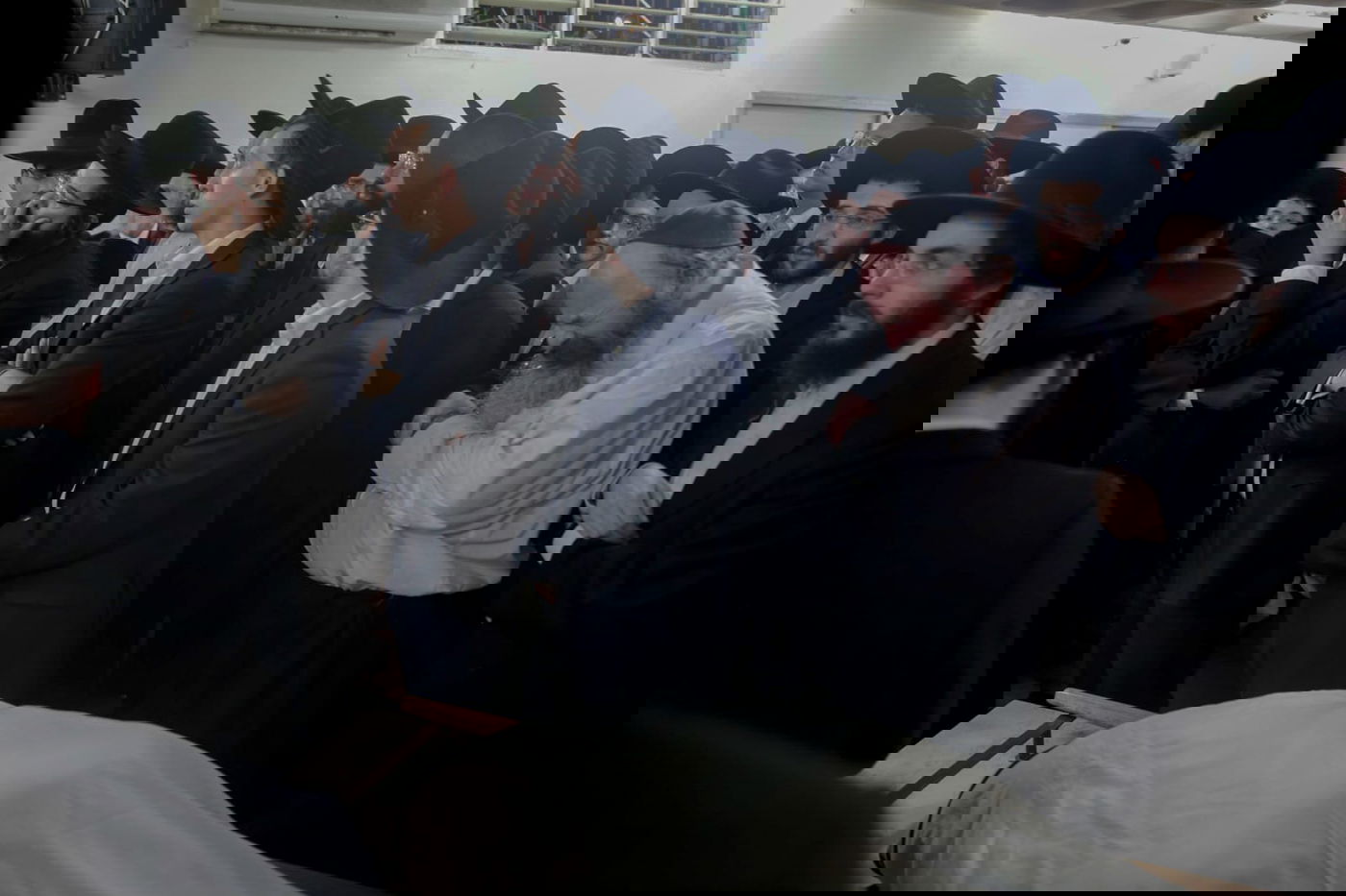 המונים בהלווית בנו של מרן הגרי"ש אלישיב זצ"ל