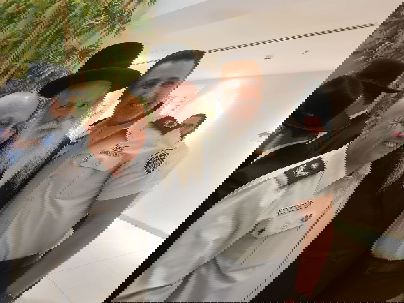 בכירי שירות בתי הסוהר בחתונת בת הרב הראשי