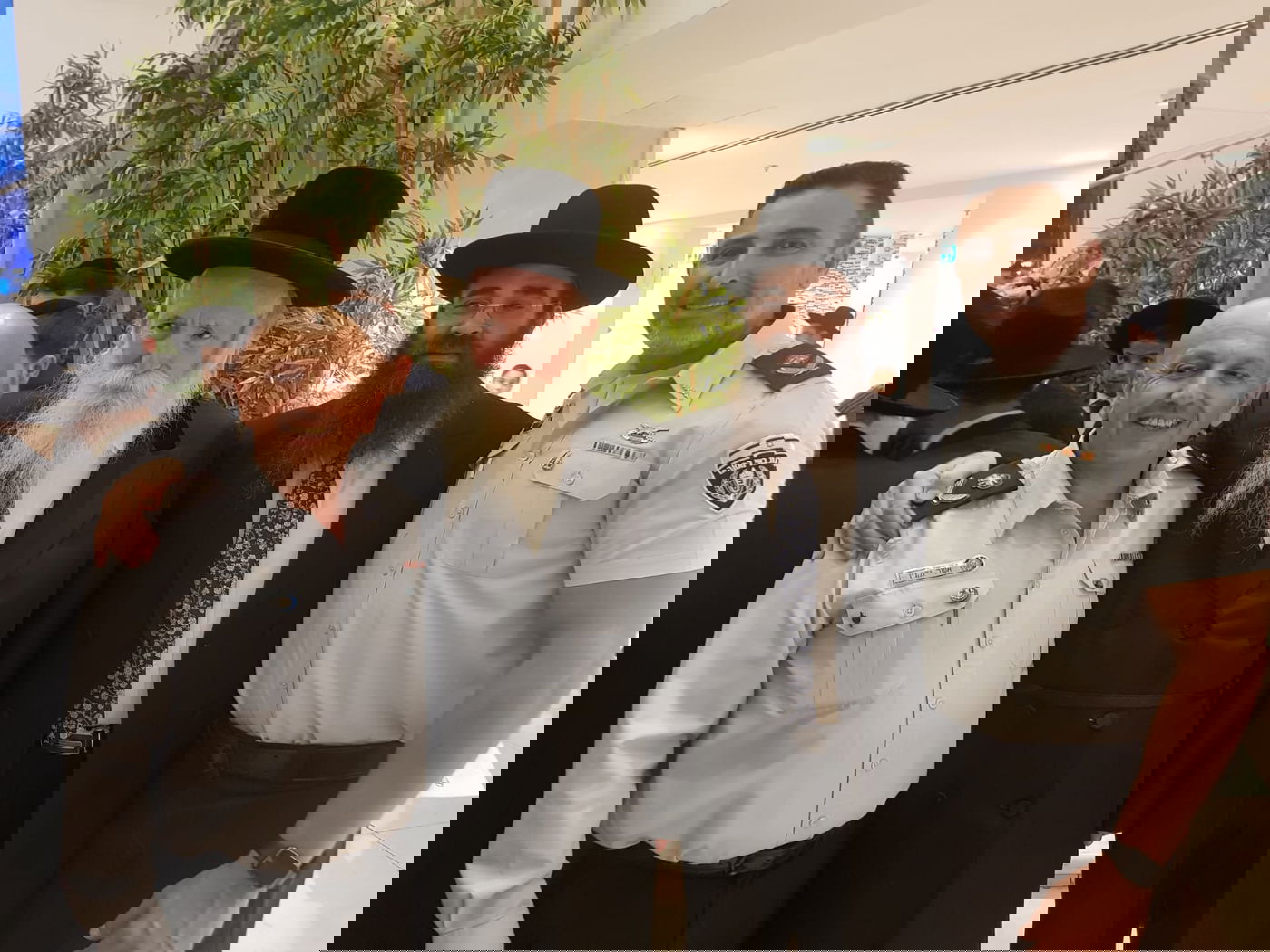 בכירי שירות בתי הסוהר בחתונת בת הרב הראשי