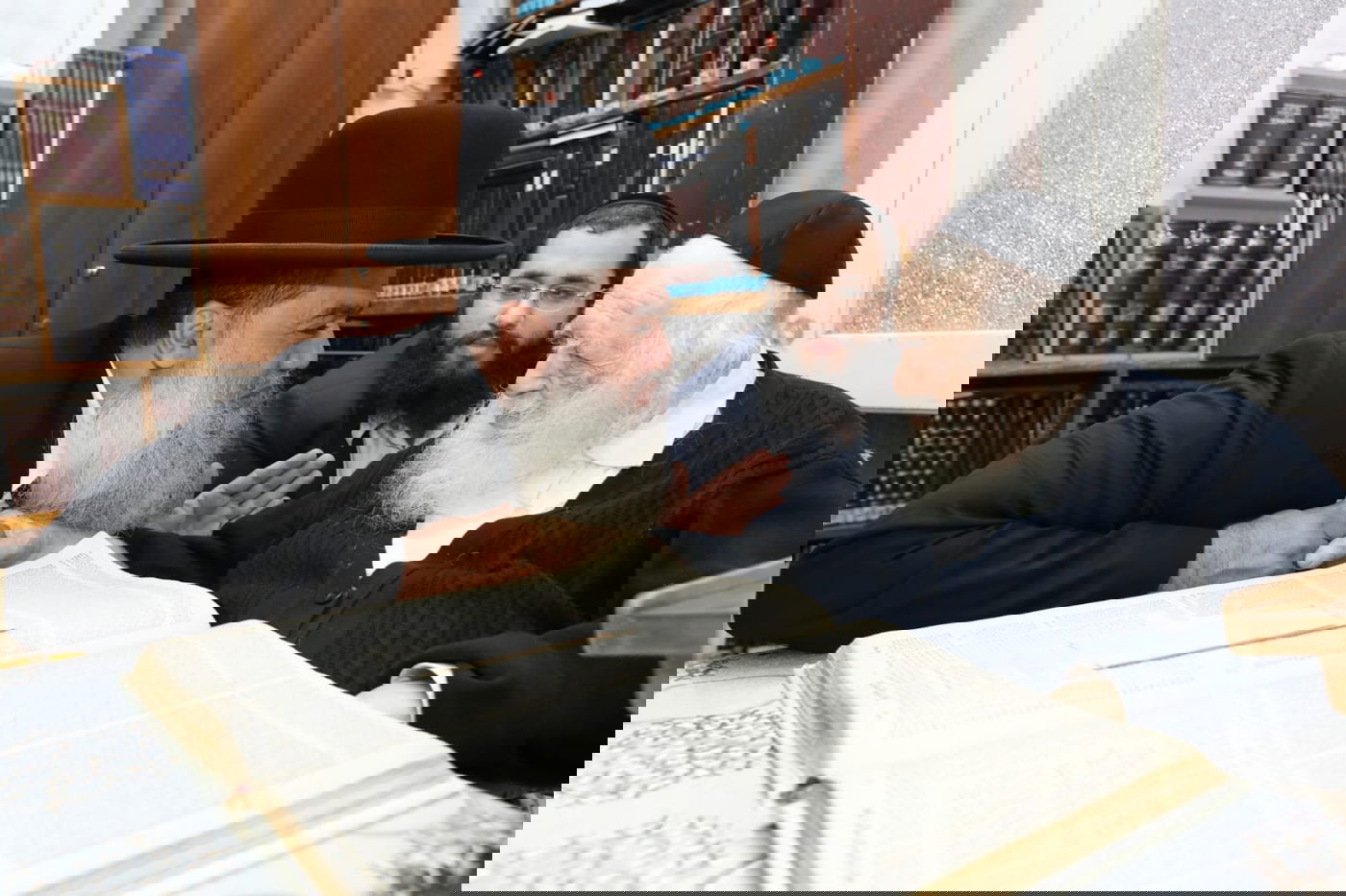 הרב יגאל כהן התברך אצל מרן שר התורה. צפו