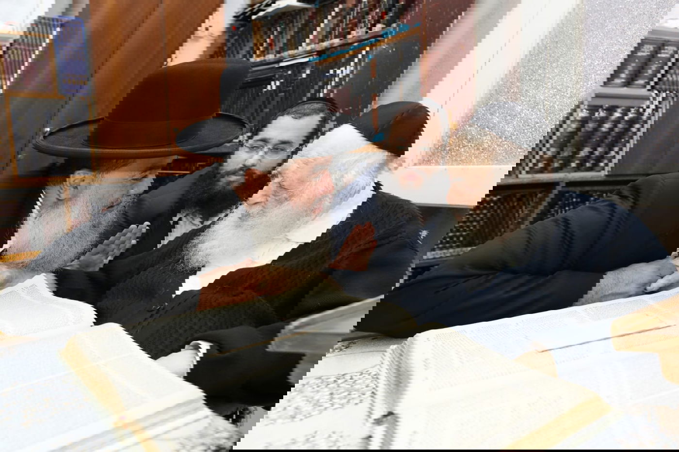 הרב יגאל כהן התברך אצל מרן שר התורה. צפו