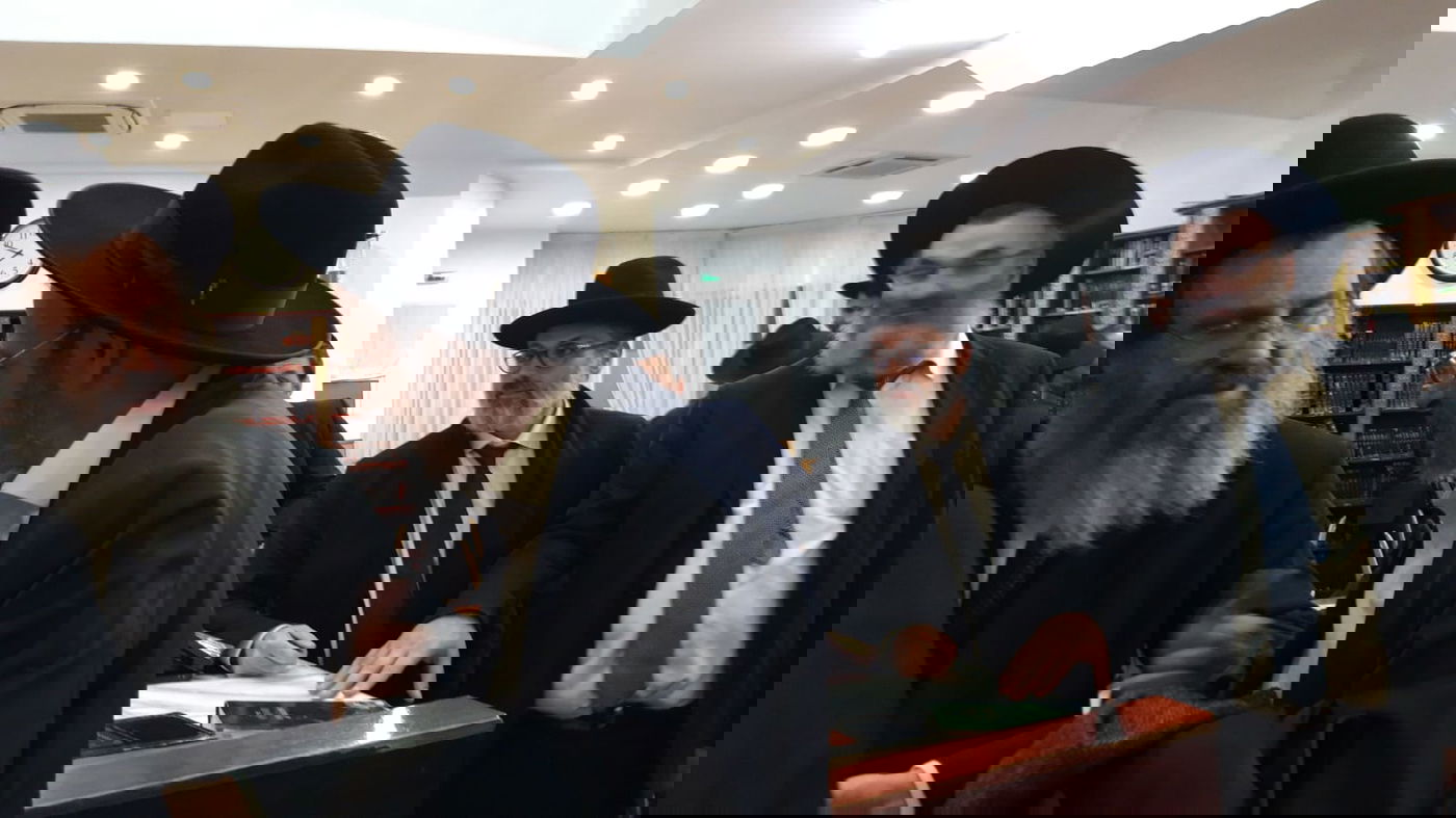 צפו: המסע של חבר ה'מועצת' בצרפת