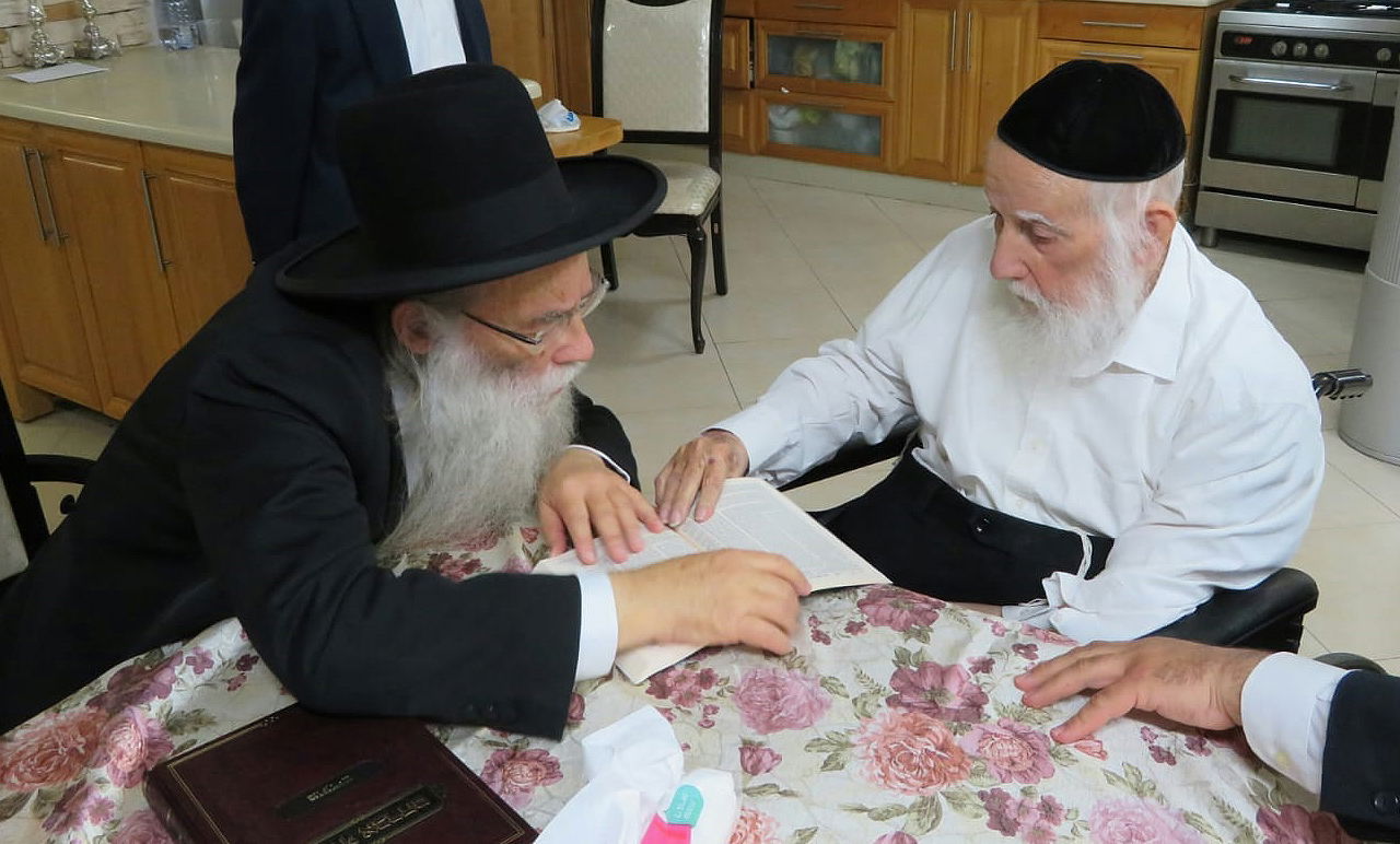 הגר"צ רוטברג ביקר בבית הגרא"ד אוירבך