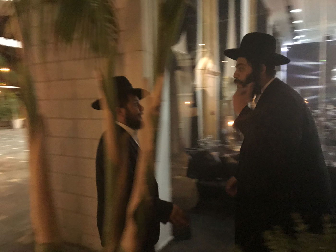 יוסף חיים כלף בשיחה עם שרוליק פרוש, אמש