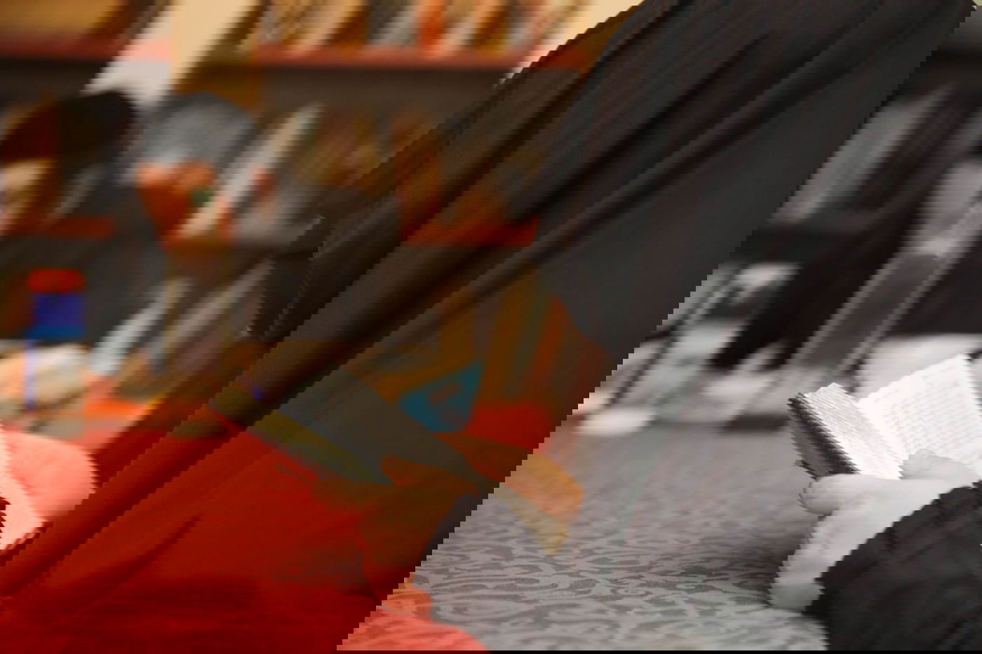 תיעוד נדיר ובלעדי: הצצה למשפחה מ"נשות השאלים"