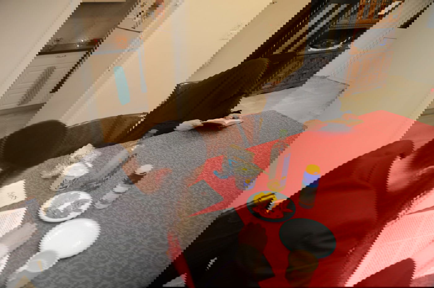 תיעוד נדיר ובלעדי: הצצה למשפחה מ"נשות השאלים"