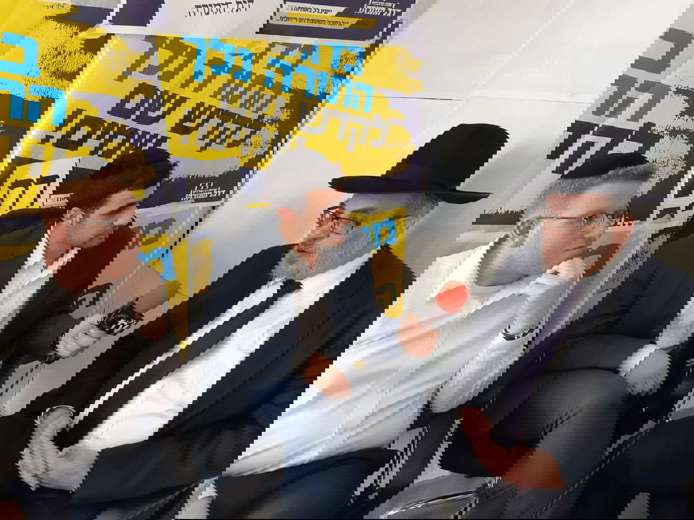 אשר בראיון זועם: 'אין קבוצה עם כל כך הרבה אנשים כמונו'