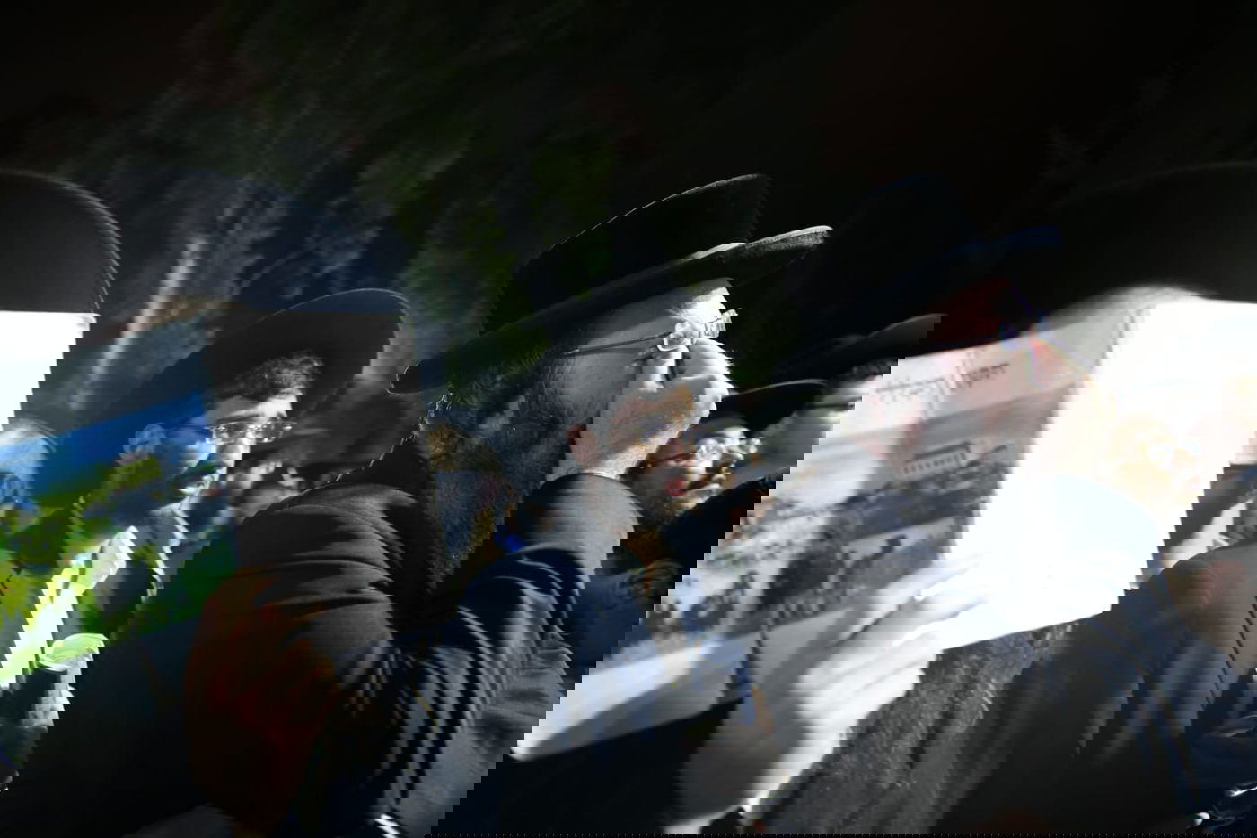 אלפים בקברו של מרן הגר"ע יוסף זצוק"ל