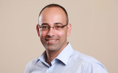 פרופ' ירון זליכה.