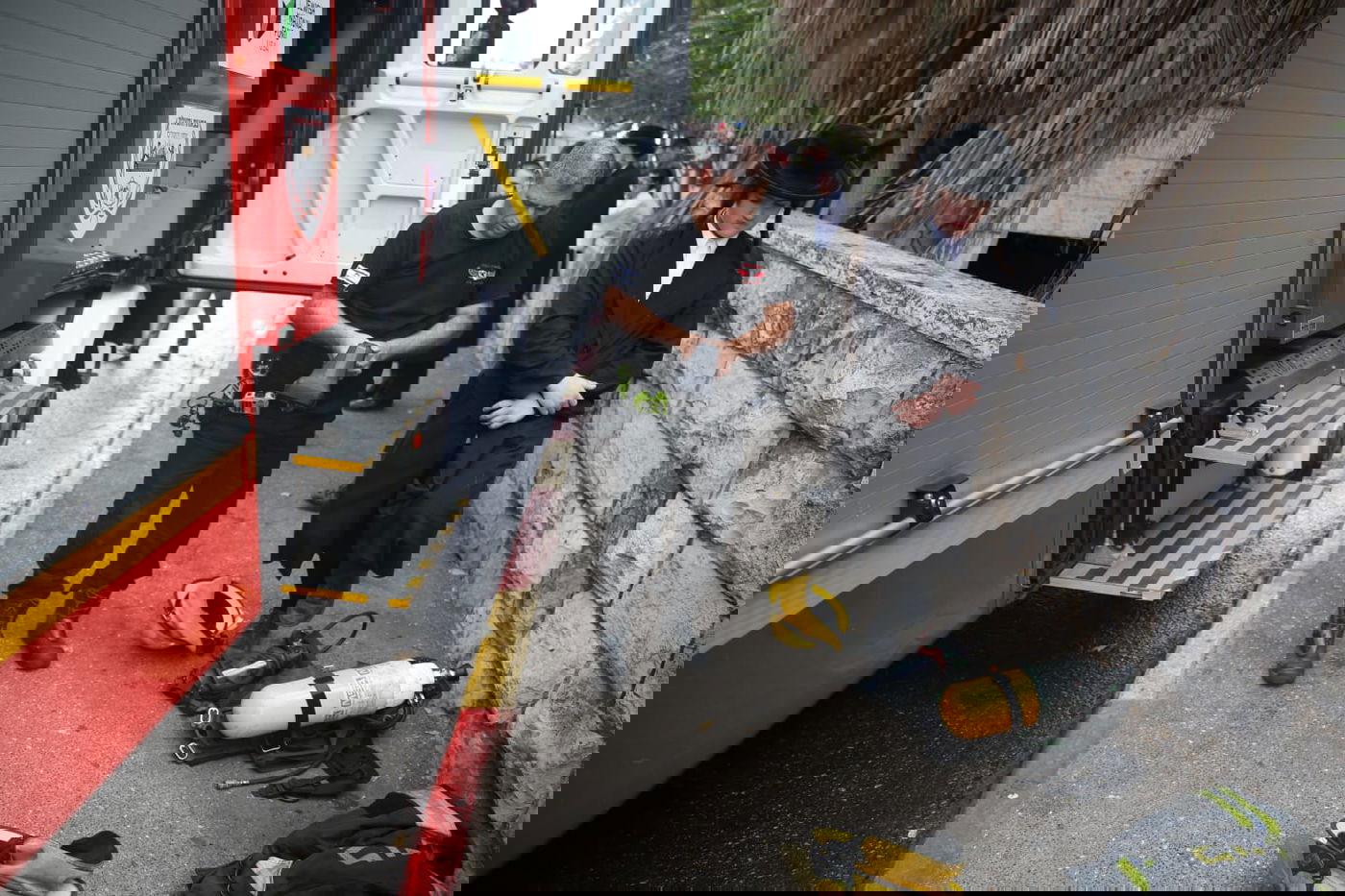 3 נפצעו קל בשריפה שפרצה בישיבה בירושלים