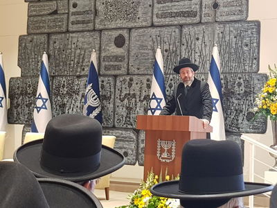 נשיא ביה"ד הגר"ד לאו, היום