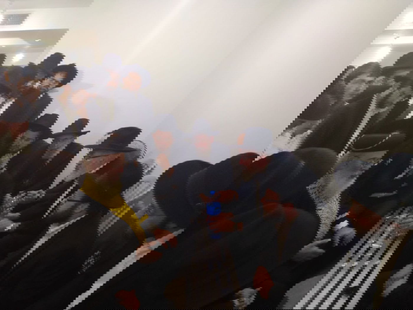 צפו: הראשון לציון הגר"ש עמאר ניחם את משפחת גינזבורג